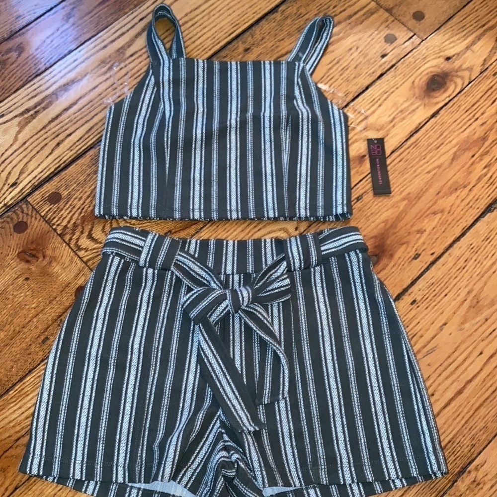 NO boundaries 2pc set size 7/9 NWT